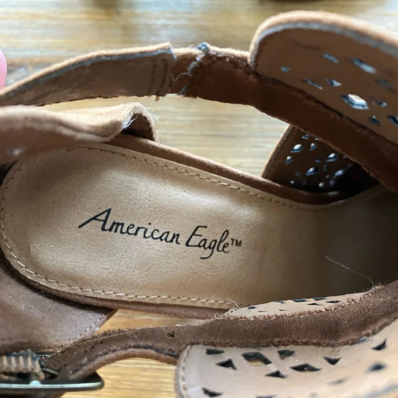 American Eagle 7.5 brown microsuede open toe‎ sandals with stacked heel. - Picture 3 of 6